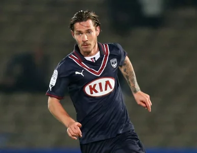 Miniatura: Obraniak zmienia klub, bo... ucieka przed...