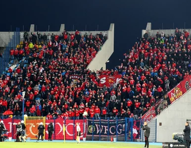 Miniatura: T-ME: Zawisza wygrał z Widzewem, burdy w...