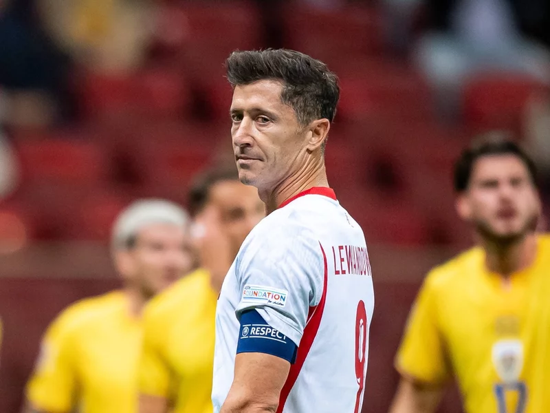Robert Lewandowski poza reprezentacją Polski. Poznaliśmy szczegóły decyzji