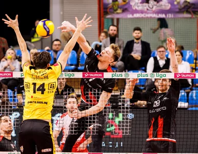 Miniatura: Zawodnik PlusLigi jest bezradny. Wskazał...