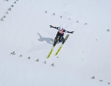 Miniatura: PŚ w skokach. Kwalifikacje wygrał...