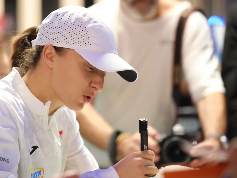 Iga Świątek wywołała szaleństwo! Niesamowite obrazki prosto z Polski