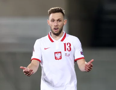 Miniatura: Transfer reprezentanta Polski wisi w...