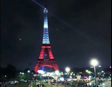 Miniatura: Biało-czerwona wieża Eiffla? Nie tym razem...