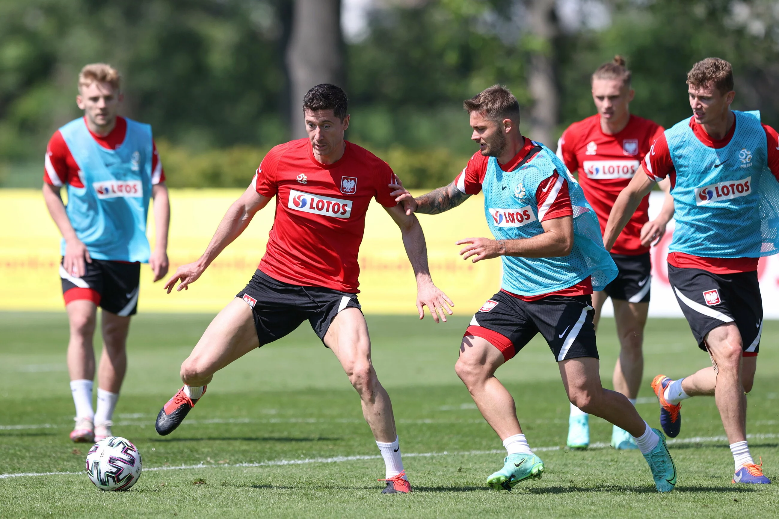 Co wiesz o klubowych karierach reprezentantów Polski?