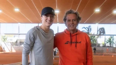 Miniatura: Nowy trener Świątek w&nbsp;ogniu krytyki!...