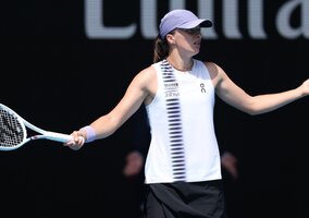 Miniatura: Świątek znokautowana w&nbsp;Australian...