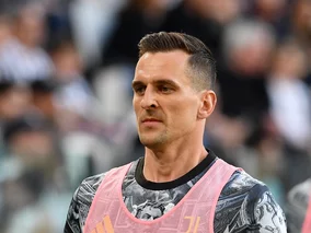 Miniatura: Milik właśnie to usłyszał. Koszmarne...