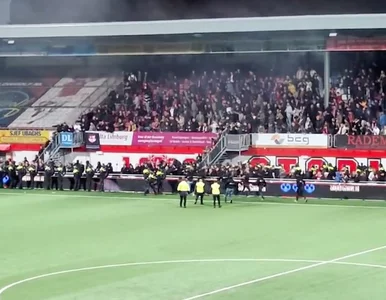Miniatura: Chaos na trybunach i przerwany mecz....