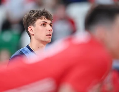 Miniatura: Polscy siatkarze dwukrotnie rozbici do...