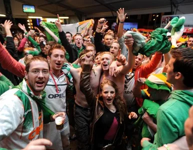 Miniatura: Przed burdami w Warszawie kibice chcieli...