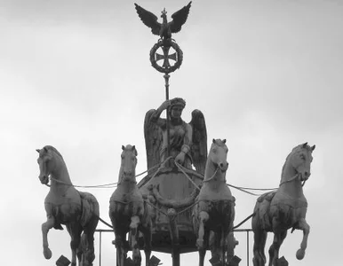 Miniatura: Piłkarska euforia w Niemczech. 100 tys....