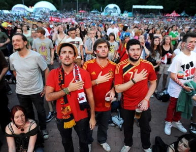 Miniatura: 3 miliony kibiców na stadionach i w...