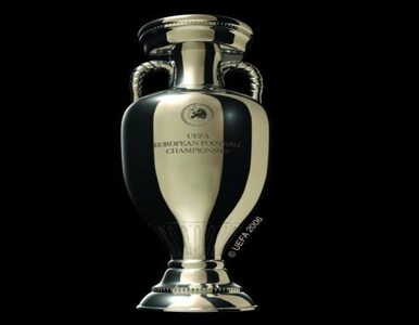 Miniatura: Trofeum Euro 2012 przyjedzie do Warszawy