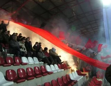 Miniatura: Euro 2012: tysiące Polaków nagrało hymn...