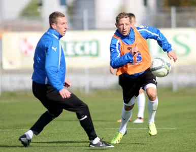 Miniatura: Lech Poznań wyrzucił dwóch piłkarzy ze...