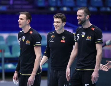 Miniatura: Siatkarski mistrz świata wyjeżdża z kraju....