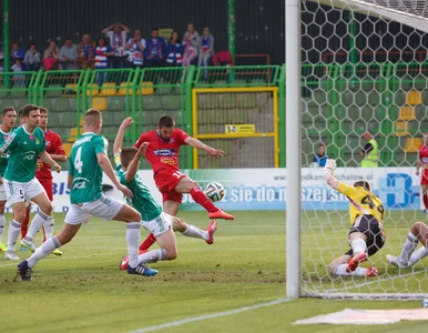 Miniatura: T-ME: Ciasno w grupie spadkowej. Bełchatów...