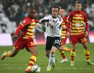 Miniatura: T-ME: Awantura na stadionie Legii. Mecz...