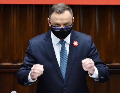 Miniatura: Andrzej Duda gratuluje Idze Świątek....