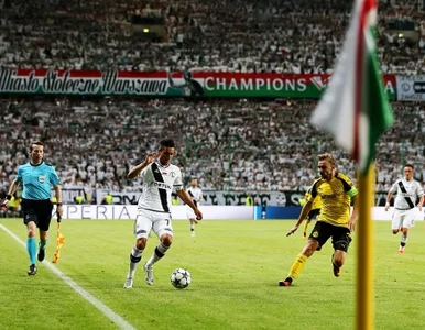 Miniatura: Poznański klub szydzi z Legii i zaprasza...