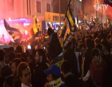 Miniatura: Race, flagi, fajerwerki. Stambuł świętował...