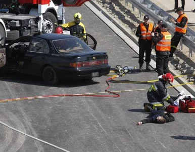 Miniatura: Zderzenie autokaru z kibicami z cysterną?...