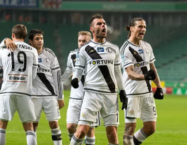 Miniatura: Legia wygrywa z Cracovią i pnie się w górę...