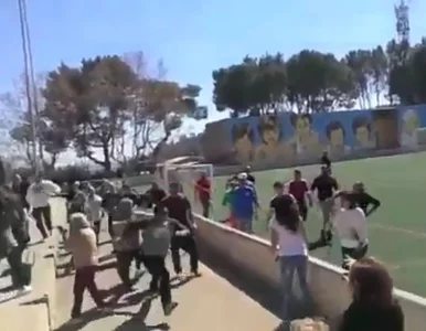 Miniatura: Dantejskie sceny na meczu 12-latków....