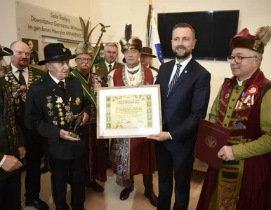 Miniatura: Kosiniak-Kamysz podpisał nowe...