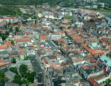 Miniatura: Poznań czyści miasto przed Euro 2012