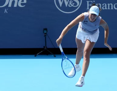 Miniatura: Nerwowo w meczu Igi Świątek. Polka nie...