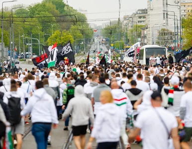 Miniatura: Kibice Legii przejęli ulice Warszawy....