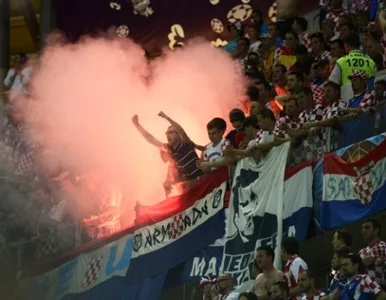 Miniatura: UEFA znów ukarała Chorwatów za race na...