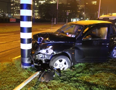 Miniatura: Poważny wypadek samochodowy gwiazdy...