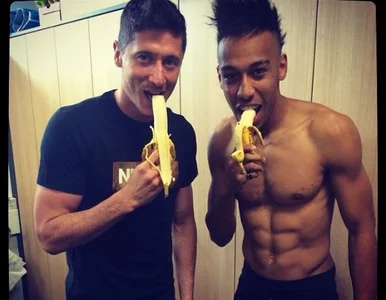 Miniatura: Lewandowski też zjadł banana