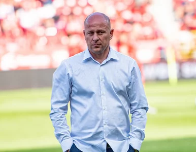 Miniatura: Klub Ekstraklasy przewrócony do góry...