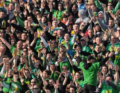 Miniatura: Rosjanie dzielą kibiców na lepszych i...