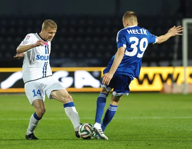 Miniatura: Siekierą zaatakowali samochód piłkarza