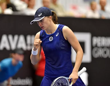 Miniatura: Iga Świątek wywalczyła ten awans w bólach....