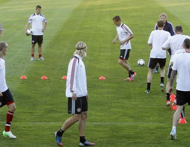 Miniatura: Duńczycy gromią Niemców! 8:2 w meczu kibiców