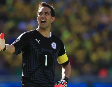 Miniatura: Claudio Bravo zaprezentowany. Kto będzie...