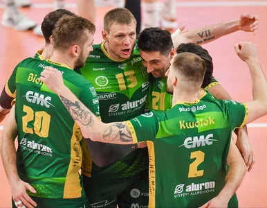 Miniatura: Córka znanego siatkarza ofiarą linczu w...