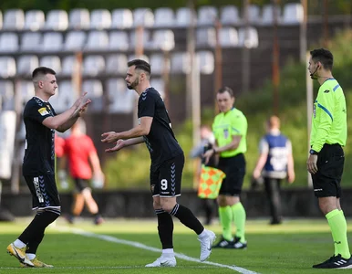 Miniatura: Trener Zagłębia zmienił piłkarza po... 16...