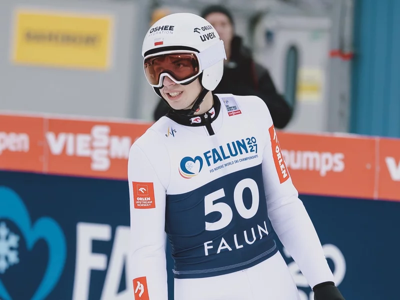 Kacper Tomasiak nadzieją polskich skoków! Kapitalna forma nastolatka