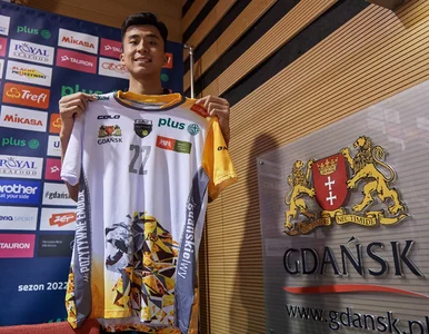 Miniatura: Zhang Jingyin zaprezentowany. Chińczyk...