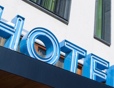 Miniatura: Hotele zapraszają (bogatych) kibiców na...