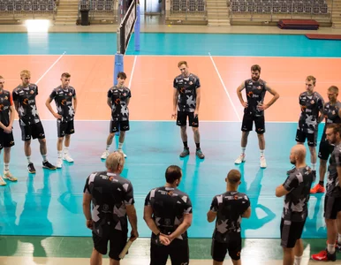 Miniatura: Rewolucja w sztabie szkoleniowym...