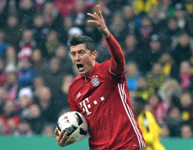 Miniatura: Zamieszanie wokół Lewandowskiego. Menedżer...