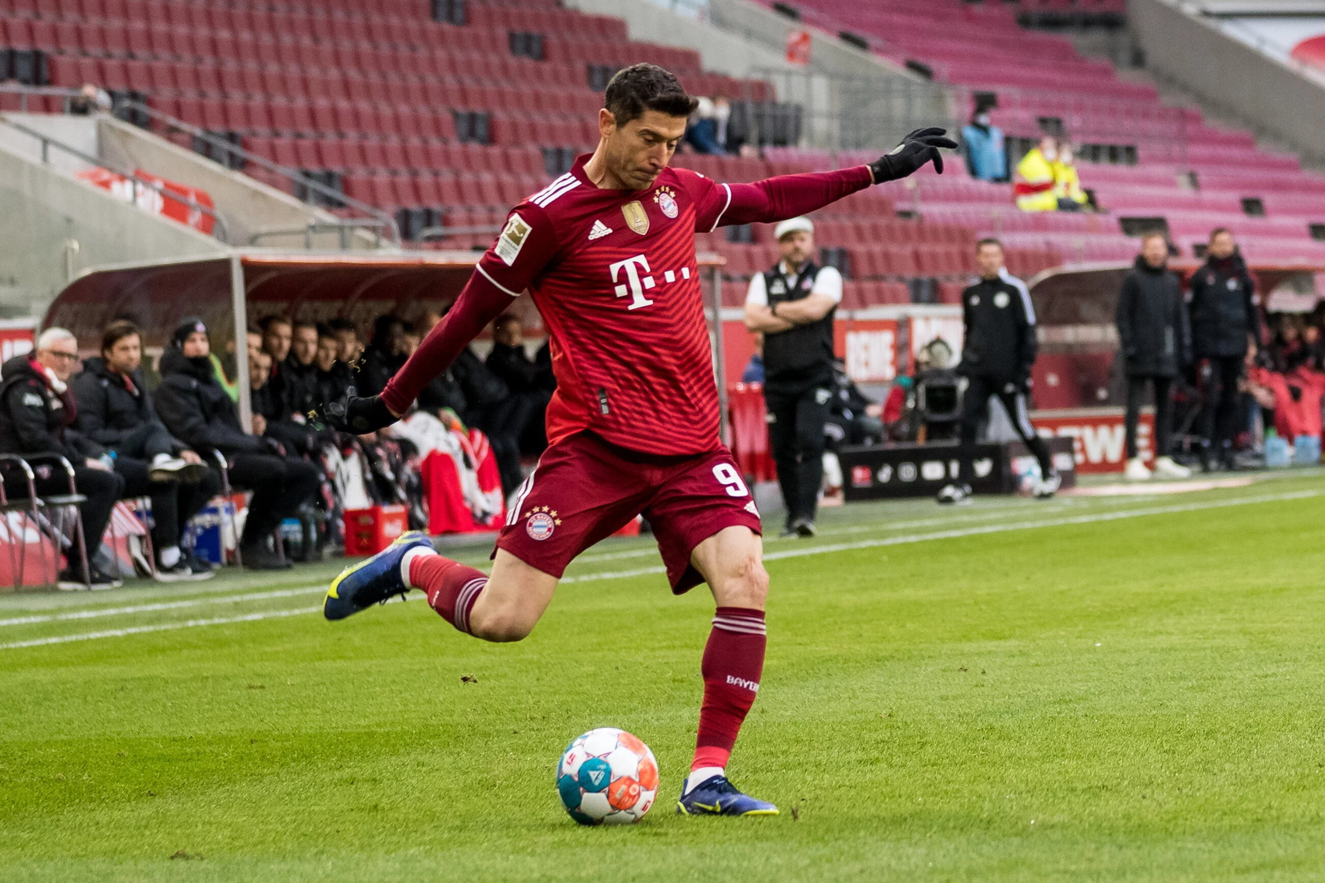 Robert Lewandowski. Co wiesz o najlepszym napastniku świata?